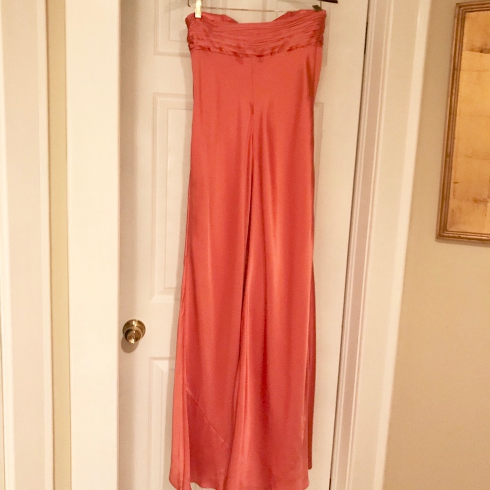 Gorgeous Laundry by Shelli Segal evening gown. Size 2 - Picture 3 of 5
